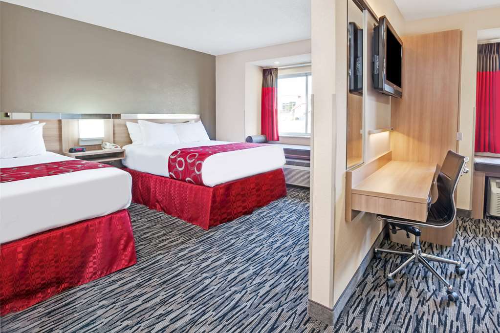 Microtel Inn & Suites By Wyndham Charleston Room photo